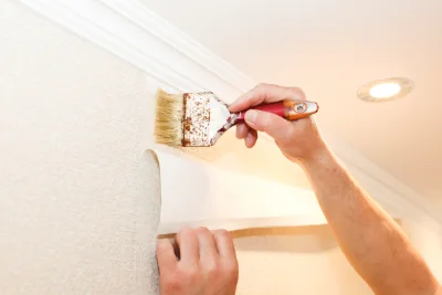 Pose de papier peint à Lublé — revêtements muraux et toiles de verre